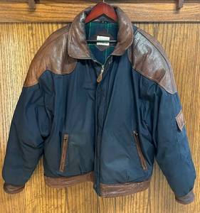 lot 51C image: MB - MARC by Andrew Marc XL Jacket with Leather Accents