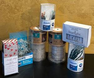 lot 89C image: LR - Collection of Battery Operated LED String Lights and Decorative Light Sets