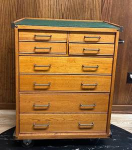 lot 150C image: BS - Wooden 8-Drawer Rolling Cabinet with Felt Top and Metal Handles
