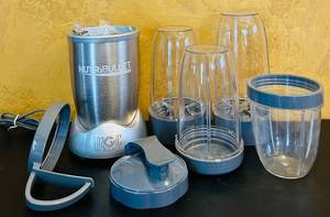 lot 847CC image: K - NutriBullet Magic Bullet 900 Series Blender Set with Cups and Accessories