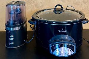 lot 850C image: MB - Rival SC11 Slow Cooker and Zarafina Tea Maker Set