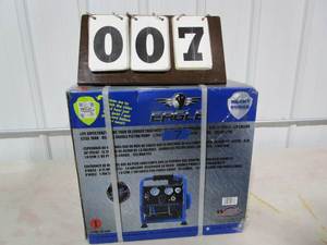 lot 7 image: Eagle 1 Gallon Air Compressor