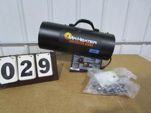 lot 29 image: Mr. Heater Portable Forced Air Heater
