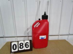 lot 86 image: 5 Gallon Utility Jug