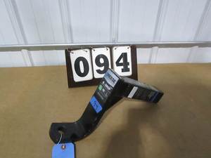 lot 94 image: Reese 8 Drop Ball Mount