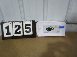 lot 125 image: Wood Power 8 Ton Snatch Block