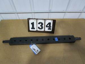 lot 134 image: Draw Bar - 11 holes