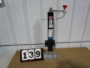 lot 139 image: Bull Dog Trailer Jack - 8000 lb Capacity