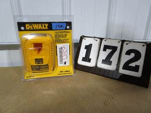 lot 172 image: DeWalt Battery Charger