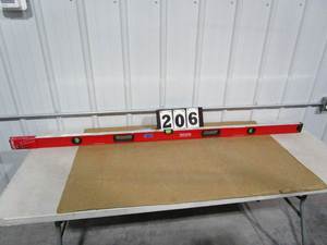 lot 206 image: Craftsman 72 Box Beam Level