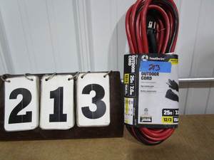 lot 213 image: Southwire Outdoor Heavy Duty Cord
