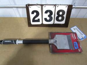 lot 238 image: Husky 4 Floor Scrapper