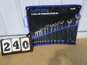 lot 240 image: Daytona 14 pc SAE Combination Wrench Set