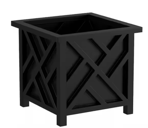 lot 285 image: Pure Garden Black Plastic Square Planter Box with Lattice Pattern