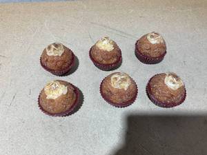 lot 231 image: LOT OF 6 THRESHOLD UNSCENTED Cinnamon Pumpkin Muffin Wax Figural Candles