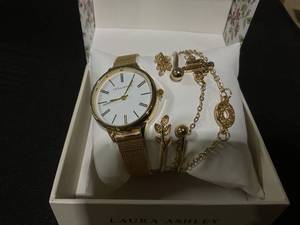lot 98 image: Laura Ashley Womens Watch set Western bracelets Gift Set 5pc Gold