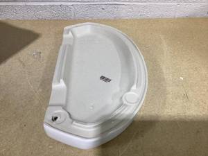 lot 461 image: American Standard Evolution 2 Tank Cover