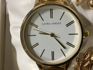 lot 84 image: Laura Ashley Womens Watch set Gold 5pc