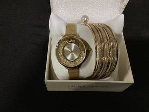 lot 88 image: Laura Ashley Womens Watch set Gold 5pc