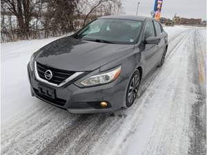 lot 1 image: 2017 Nissan Altima 2.5 SV