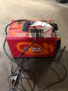 lot 46 image: Lincoln Welder used missing parts customer return see pictures