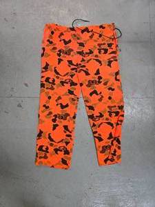lot 26 image: Lightweight camo pants