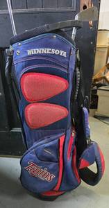 lot 44 image: MBL Twins Golf Bag