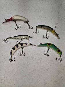 lot 2 image: Trolling Lures