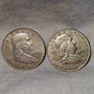 lot 54 image: Lot of 2 Franklin Halfs, 50c 1963 Silver