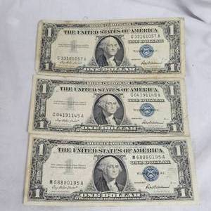 lot 72 image: Lot of 2-Series 1957 Star Note $1 Silver Certificates