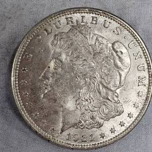 lot 78 image: 1921 Morgan $1