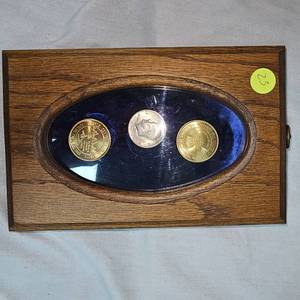 lot 23 image: Argyle Village Commemerative Coin Set