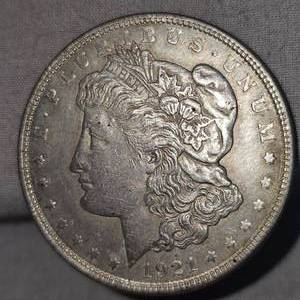 lot 29 image: 1921 Morgan $1