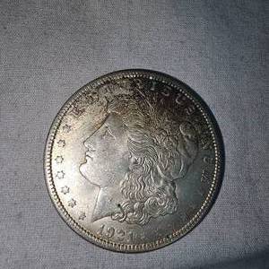 lot 34 image: 1921 Morgan $1