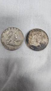 lot 19 image: (2) 1961 Franklin Halfs, 50c