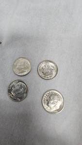 lot 20 image: (4) AU Roosevelt Dimes, 10c