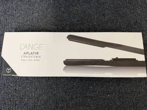 lot 49 image: LAnge Aplatir Straightener - Black