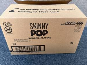lot 156 image: 12 Bags Of Skinny Pop Cheddar Jalepeno Popcorn