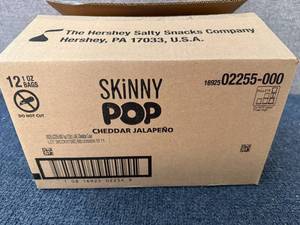 lot 157 image: 12 Bags Of Skinny Pop Cheddar Jalepeno Popcorn