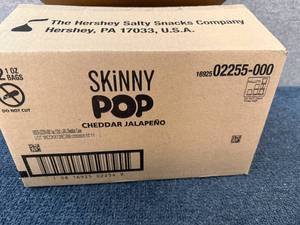 lot 158 image: 12 Bags Of Skinny Pop Cheddar Jalepeno Popcorn