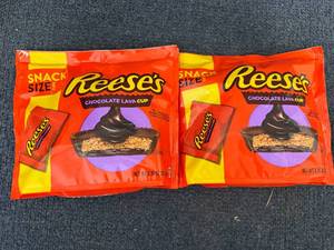 2 Bags Of Reese'S Chocolate Lava Cups