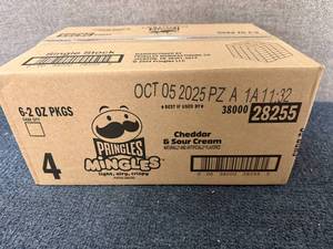 lot 125 image: 6 Packs Of Pringles Mingles