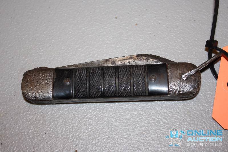 lot 94 image: U.S. Navy Survival Knfie Colonial Prov. R.I.