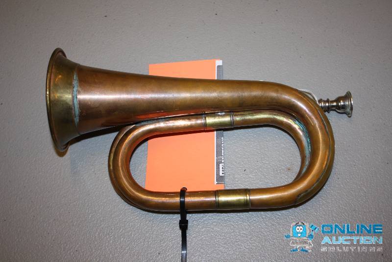 lot 113 image: Unmarked US WWII Bugle.