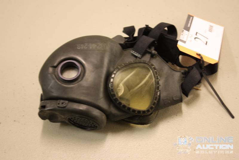 lot 27 image: Gas Mask wOut Filter.