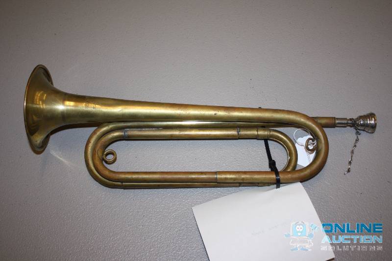 lot 5 image: Silvertone Bugle Reg. Us. Pat. U.S. Regulations.