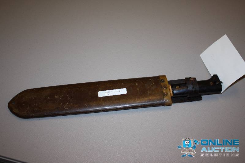 lot 3 image: Legitimus Machete Blade wSheath 20 1940.