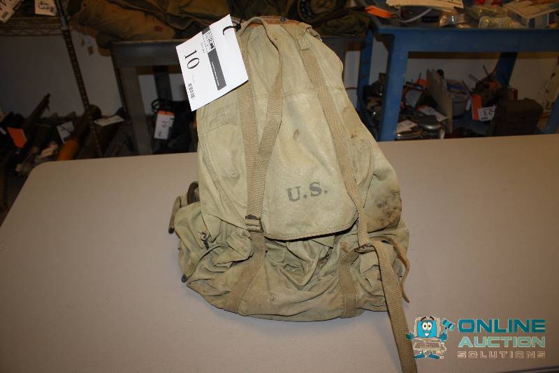lot 10 image: WWII 1942 Ruck Sack Hinson MFG Co. 1942.