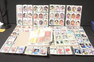 lot 7 image: Large Baseball Card Collection in Binder Featuring Various Players