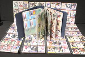 lot 9 image: Binder Collection of Vintage Hockey Sports Cards